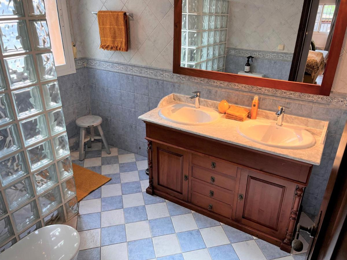 Casa Limon, Boutique Bed And Breakfast, Adults Only Alhaurín el Grande Екстериор снимка